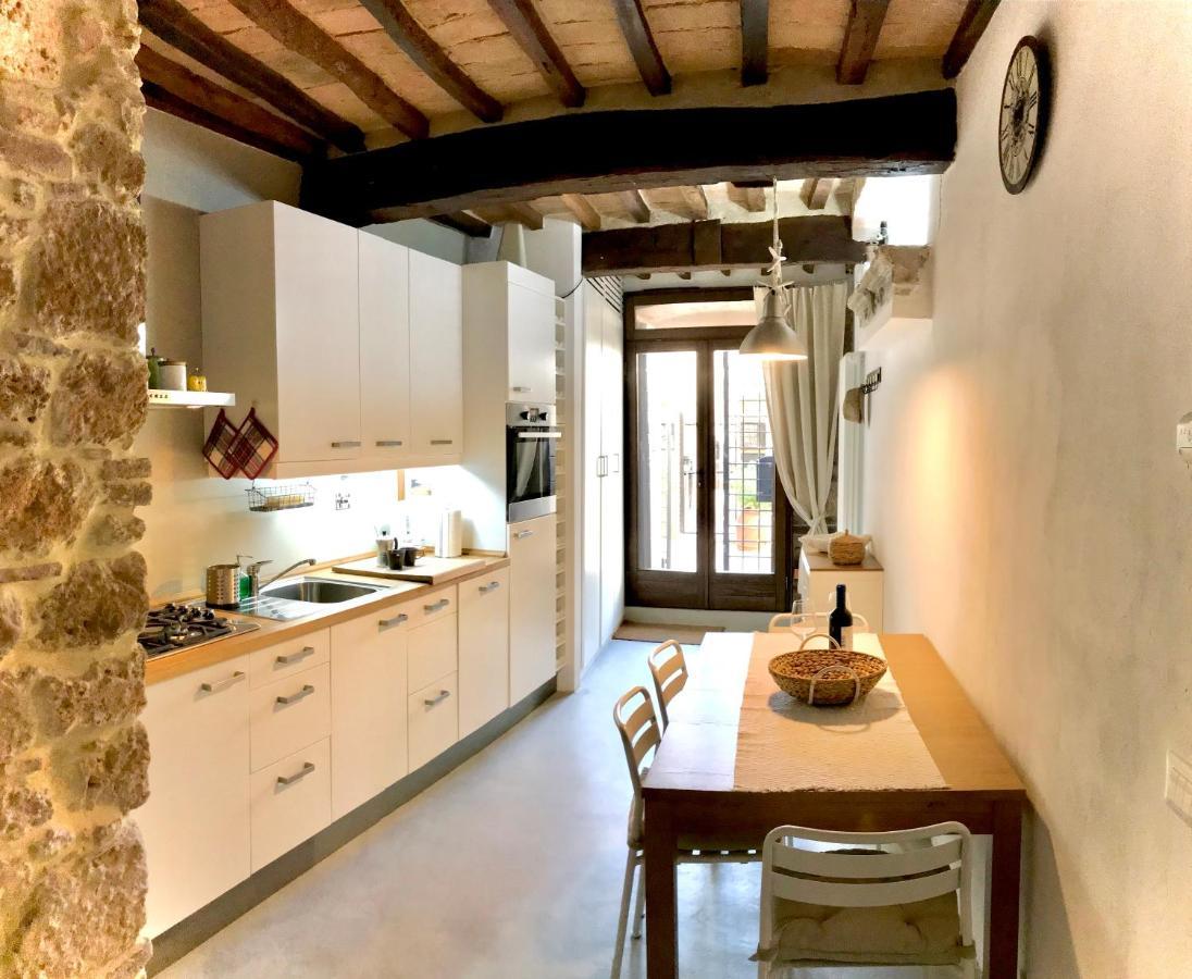 Authentic Cave House In The Heart Of The Village! Масса-Мариттіма Екстер'єр фото